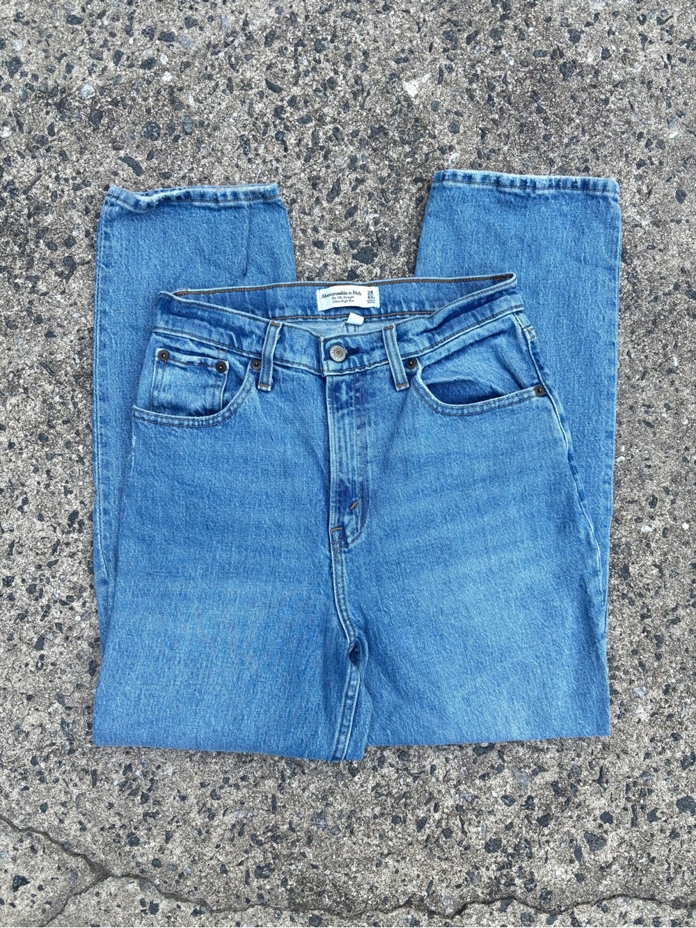 Abercrombie & Fitch ultra high rise Straight Jeans
